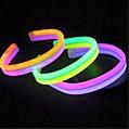 95 Twister Glow Bracelets Bend the two-color sticks into