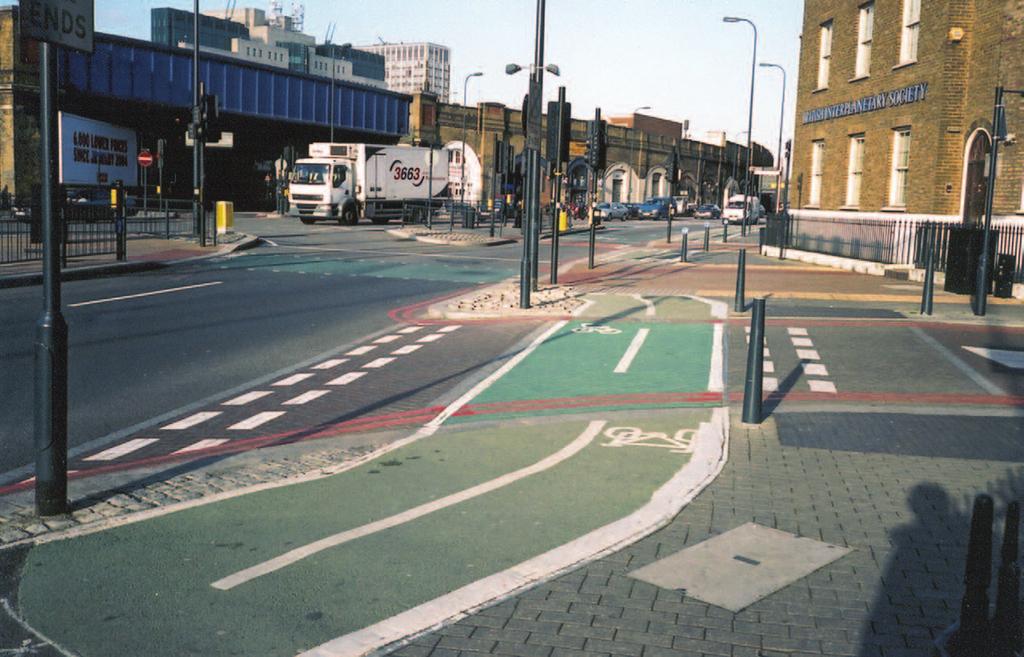 London Cycling Design Standards 4 Chapter 4 Links