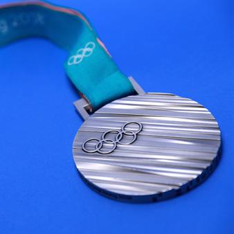 Acclaimed designer Lee Suk-woo created a set of highly geometrical and dynamic medals. for the Olympic Winter Games PyeongChang 08.