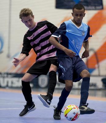KEY LEARNINGS & LESSONS IN ESTABLISHING AN FA JUST PLAY FUTSAL SESSION There were some key lesson s and success factors that helped existing FA Just Play Futsal centres deliver strong outcomes.