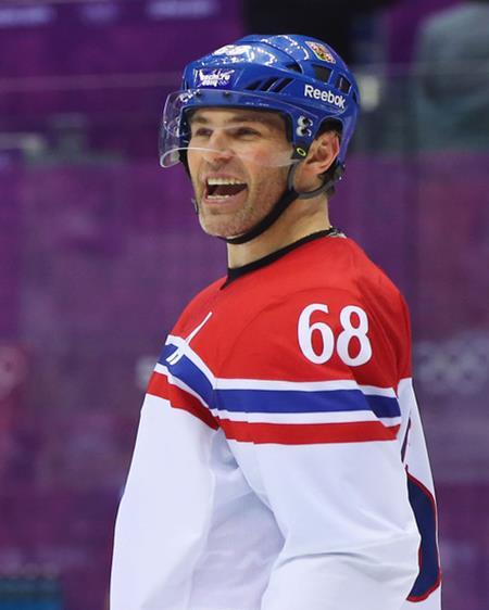 Jaromir Jagr Early years Jaromir Jagr was born February 15, 1972 in Kladno, CzechSlovakia. Where he lived on a farm with his parents and his sister, Jikita until he was 18 years old.