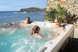 Quality Foundation - All hot tubs require a foundation for protecting the bottom of the tub and keeping moisture at bay.