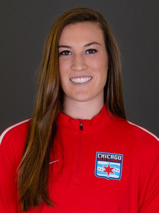 5 Katie Naughton POSITION: DEFENDER HEIGHT: 5-10 BORN: FEBRUARY 15, 1994 HOMETOWN: ELK GROVE VILLAGE, IL COLLEGE: NOTRE DAME INTERNATIONAL: 2016: Member of the U-23 U.S. Women s National Team 2 appearances as of April 5 2014: Named to the U.