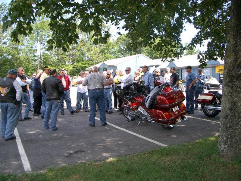 Planning and Leading Group Rides Suggestions for Ride Leaders New England Riders The following guide is intended to cover the fundamentals of planning and leading a group ride.
