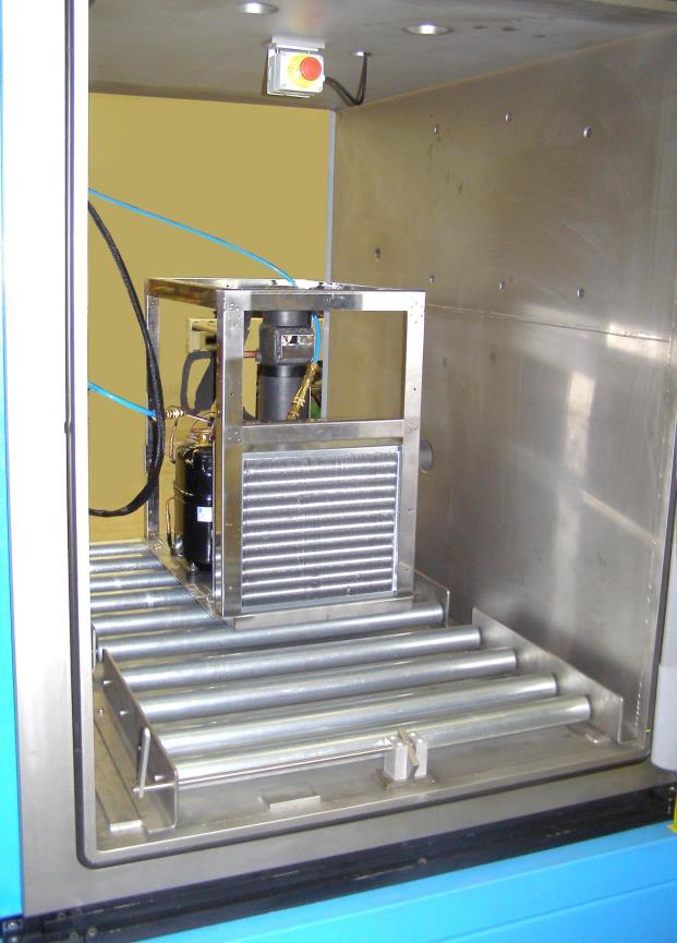 FINELEAK Helium leak detection in vacuum chamber - Chamber placed on conveyors - 2.6 Leak detection machine to test little and big units in vacuum chamber using helium as tracer gas.