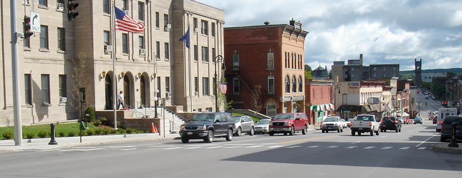 4. RECOMMENDATIONS Priority Projects Main Street. The first phase of the Malone Complete Streets project focused on Main Street in downtown Malone.
