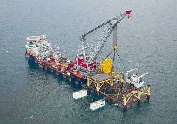 The most critical point of this methodology regarding to the engineering, construction and offshore installation is the jacket floating stability.
