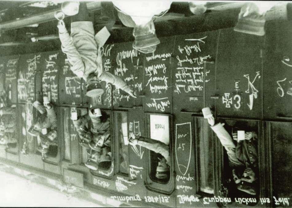 Austrian soldiers leaving Limburg, displaying their messages