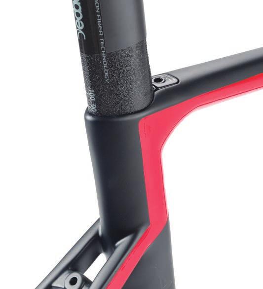 The shapes of head tube, down tube and seat tube allow 15% save of air resistance respect to the common round tube shape.