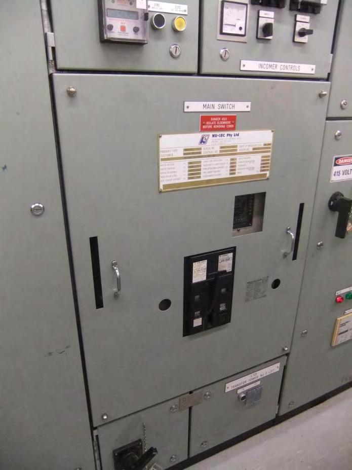 RISK ASSESSMENT EXAMPLE 1 415V MCC 4000A incomer; 12 years old, modern 2500kVA transformer with >40kA Fault Level Rackable design; openings Arc Fault