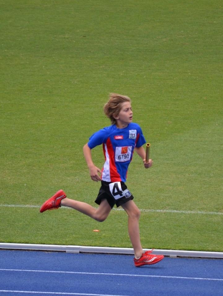 Austen Cantellas(U11B) running 800m