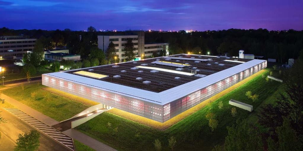 Environment (1/2) DLR German Aerospace Center :envihab consists of