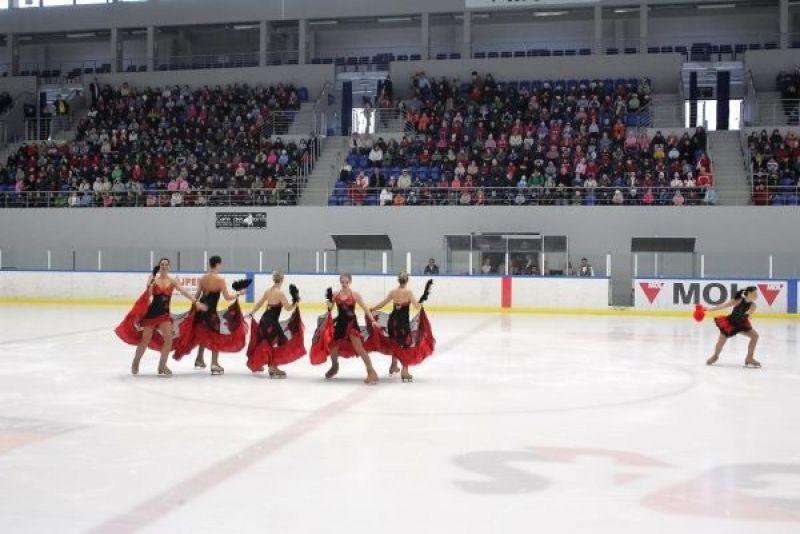 The competition will be conducted in accordance with the ISU constitution, the ISU General Regulations 2016 and Special Regulations Synchronized Skating 2016 as well as all applicable ISU