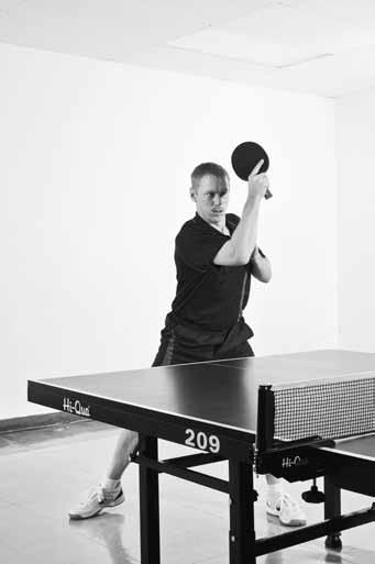 Table Tennis: Steps to Success 9.12a). The forward swing occurs in reverse order, with the right leg pushing hard off the ground and the hips and upper body rotating to the left (figure 9.12b).