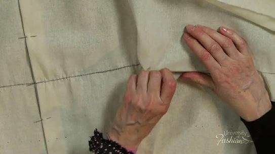 Module 8 Skirt Marking Step 3B Pull out the shirring thread with your fingers, alternating from