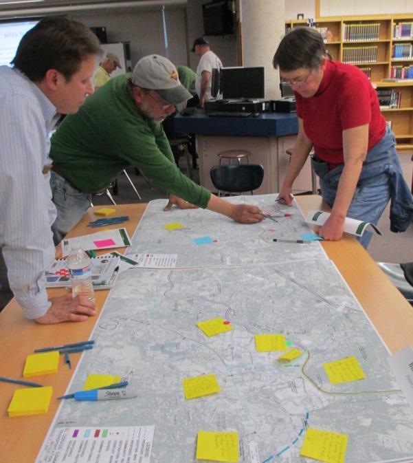 Station #3: Transportation Network Automobile o Using markers and a large map of the project area, attendees were asked to identify highly used automobile routes, alternate routes, and barriers or