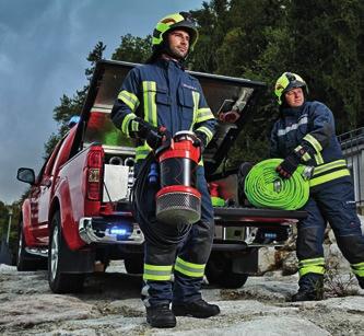 NAUTILUS submersible pump - Rosenbauer The benefits of the NAUTILUS in operation: Ease of use Easy to transport by one or two people Standing, lying, or submerged operation Broad range of