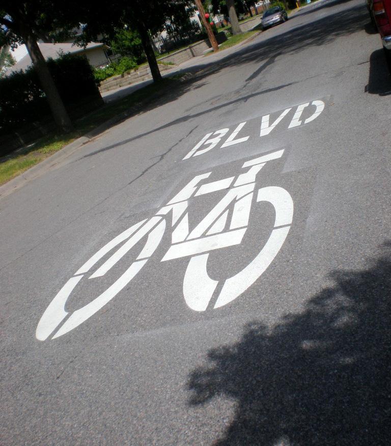 Bicycle Boulevards (2 of 3) BICYCLE SAFETY STRATEGIES boulevards relate to the fact that local/residential streets with low volumes, low operating speeds, low turning volumes, and few heavy vehicles