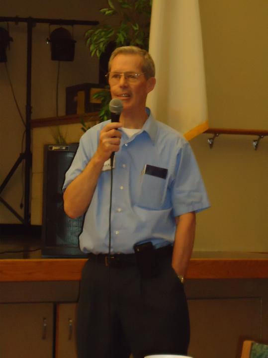 Don Herr of Lancaster County PA Don Herr was our May speaker for SMDS. Don is a soft spoken man, with a variety of interests in his life that accompany his love of daylilies.