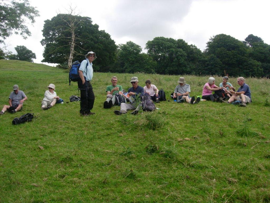 We started along the ridge to Blackborough Common and the village. Dropping down off the hill we walked through quiet countryside to the fishponds near Kentisbeare where we had a leisurely lunch.