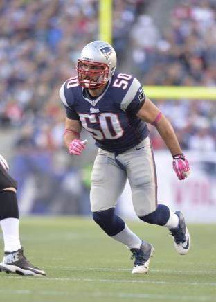 PATRIOTS KEY CONTRIBUTORS DEFENSE DE Chandler Jones (D1a, 12) Jones pushed his career-high season sack total to 11½ with an 8-yard sack of Ryan Tannehill in the second quarter against the Dolphins in