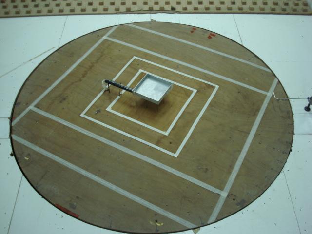 WIND SIMULATION Figure 4: View the model with parapets on the turntable. The wind tunnel testing was performed during 2008/2009 at Universidad Nacional del Nordeste (UNNE) in Resistencia, Argentina.