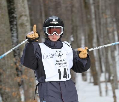 Uniform Guidelines & Equipment 1. Athletes should wear appropriate winter sports attire. Warm gloves or mittens, hat, scarf, headband or ski mask, and sunglasses or goggles are recommended. 2.