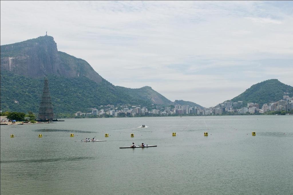 THE COURSE AREA Rodrigo de Freita s Lake is a major postcards of Rio de Janeiro and Brazil. With 2.