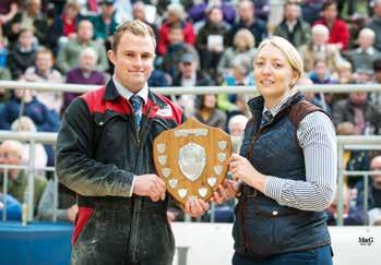 Stirling Stockperson Winners 2016 Gerald Smith presenting Louise Allen with the New Trend Trophy for Best Stockperson Stirling