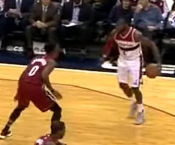 John Wall The Move: Put them to Sleep combo crossover hesitation crossover 1. Wall comes down the court and sees the defense is set, so he doesn t rush in. 2.