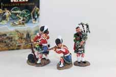 Cannon with Dead Gunner, 93rd Highlander Lunging Excellent Condition with Boxes.
