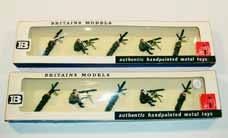 Lot 2168 Britains: 2 Sets #9149 British Machine Gunners 5 in original See Through box tied in (M, Boxes G, label.) [5].