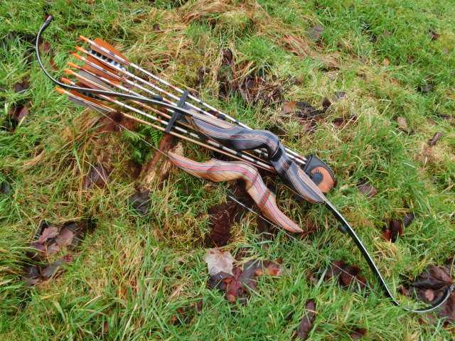 Covert Hunter & Black Douglas Bows This range of new breed super recurved hunting bows has been substantially improved for 2016, with the introduction of the new HEX7.