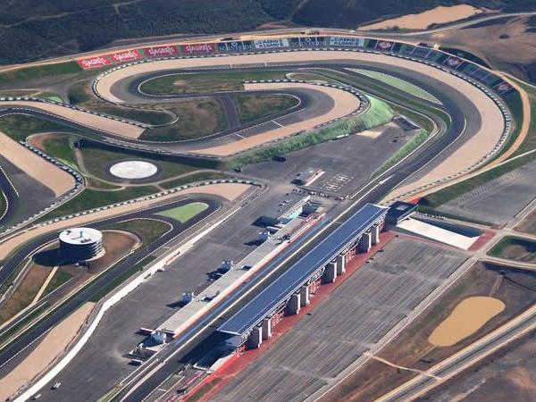 AUTODROMO DO ALGARVE Wednesday 22 nd February 2012 Designed to be one of the best and most modern circuits in Europe, the Autódromo Internacional do Algarve offers the highest levels of safety and
