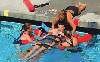 CHAPTER 11 CARING FOR HEAD, NECK AND SPINAL INJURIES 251 Communication between lifeguards is critical during the spinal