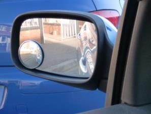 Now keeping the vehicle at a slow walking pace speed, take a quick glance into your left mirror, when you see the door handle touch the bottom of the curb turn the steering wheel briskly