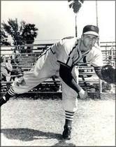Bob Addis Boston Braves (1950-1951), Chicago Cubs (1952-1953), Pittsburgh Pirates (1953) Marine Corps Bob Addis was playing minor league ball when he enlisted in the Marine Corps in March 1944.