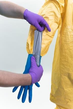 Critical aspects of the safe use of personal protective equipment TECHNICAL DOCUMENT Alternative option #1: vertical taping with two or more strips