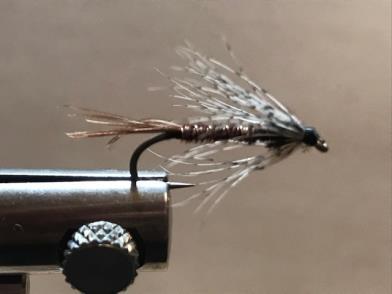 Apply a drop of your preferred head cement or super glue, if desired. Finished fly. Step 7 VINTAGE FLY CORNER HENSHALL BUG BY JAMES HENSHALL Dr.
