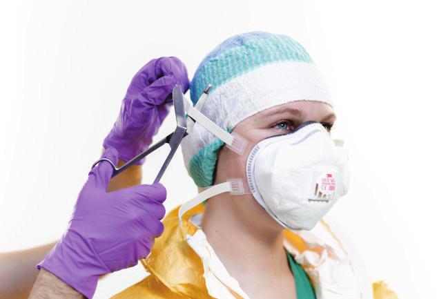 Safe use of PPE in the treatment of infectious diseases of high consequence TECHNICAL DOCUMENT Practical hints Most FFP respirators have textile elastic straps to position the