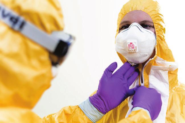TECHNICAL DOCUMENT Safe use of PPE in the treatment of infectious diseases of high consequence Step 8: Open the