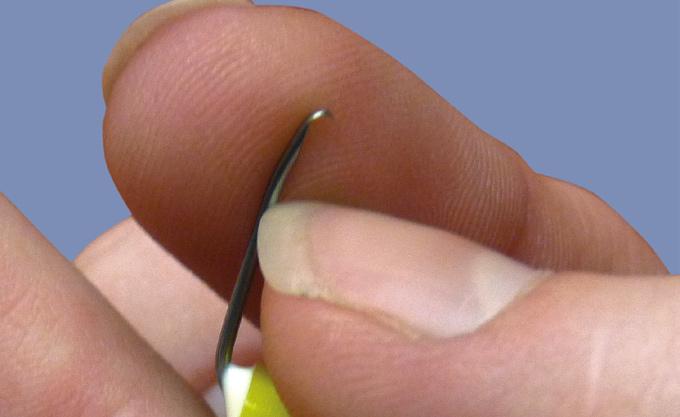 Use of burred needles will reduce the life of the tissue flap and the port septum.