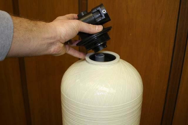 Hand tighten each to the tank snugly by hand only. NOTE: Do not use Teflon tape or pipe dope on the valve or tank threads.