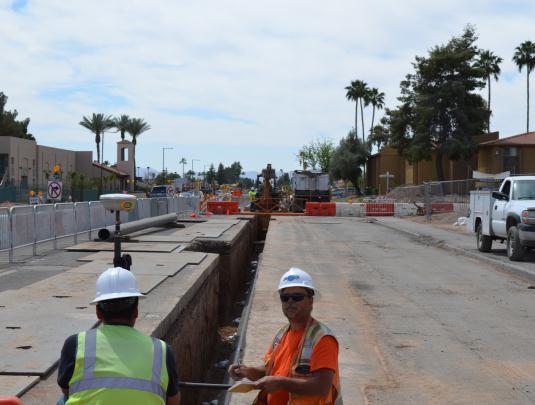 Maryland One lane both north and south bound will be maintained as well as turns at the signalized intersections Roadway widening, OCS, ductbank, storm drain Closures (West) Lawrence, Ocotillo, and