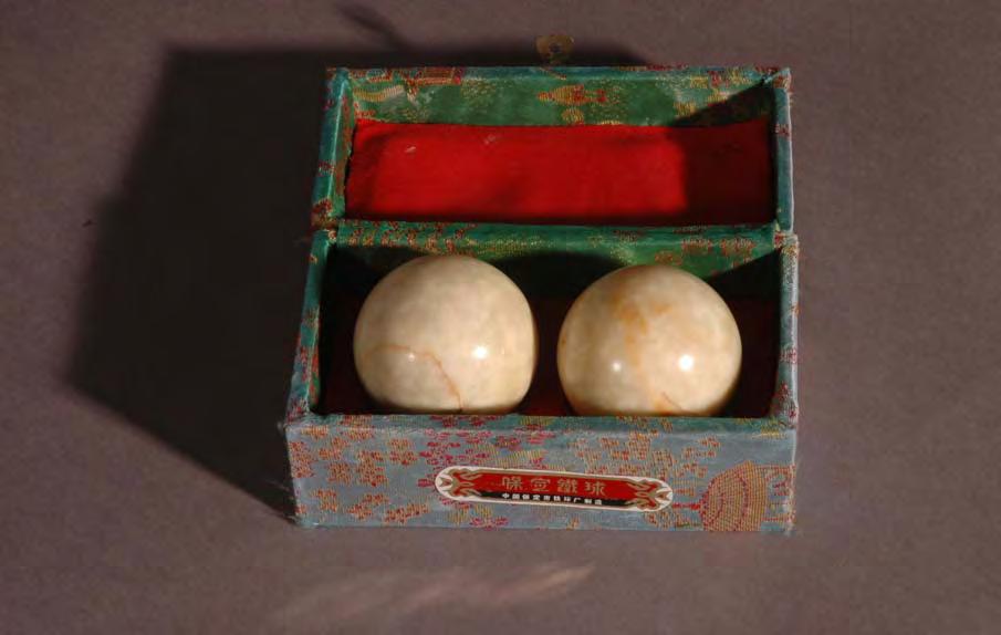 These kinds of taiji balls are commonly used in Chinese medical society to improve the qi s circulation in the hands, especially for healing arthritis in the hand.