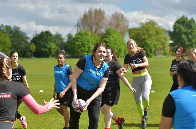 29 KEY ACTIONS: 2017-21 Create and promote a clear, consistent, empowering tone of voice across female rugby Improve engagement on England Rugby channels of females, and of female content, creating