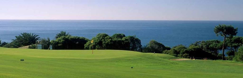 Not only is Cascais close to a number of the best courses in Lisbon, but it is the former residence of the Royal Family and is a charming village, dominated by the bay and the imposing Cidadela fort.
