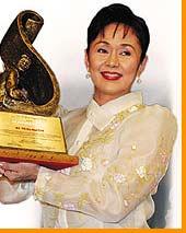 { alam mo ba } From Page 13 nakuha ni Vi at siya pa din ang kauna-unahang Hall of Famer Box Office Queen.