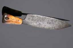 Item number: Fry0094 Item Number: Fry0094 Category: Knife Materials: Bone and steel Description: Heavy bladed knife with bone handle.