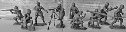 00 WWII German Infantry Machine Gun Section EXPGRM03 (9 figures) Includes two teams of gunner and loader firing light machine gun mounted on tripod, 3 spotters with binoculars, 2 riflemen kneeling.